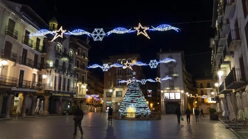 Teruel Se Ilumina Para La Navidad 7.r D.1477 985 3353